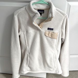 Womens white Patagonia fleece
